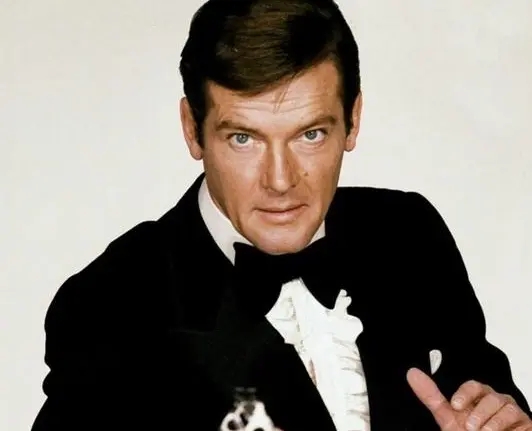 罗杰摩尔主演电影合集15部高清英语中字无水印百度云网盘下载[27.59GB]