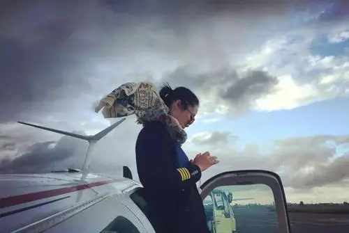 有声小说《终有一天要单飞》32集全百度云网盘下载[70.7M]