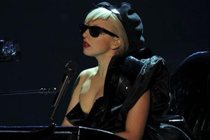 Lady Gaga/嘎嘎[45张专辑/EP]歌曲合集百度云网盘下载[M4A/2.38GB]